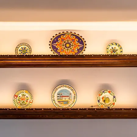 Gorgona Traditional 3