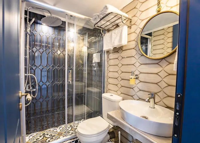 Gorgona Traditional 3 Карпатос